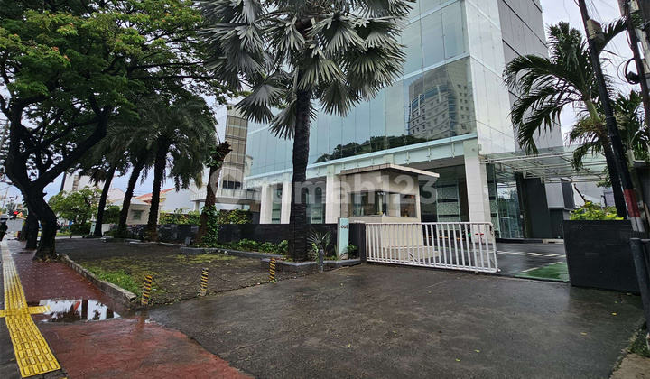 Dijual Gedung Mewah di Kebon Sirih Menteng Jakarta Pusat