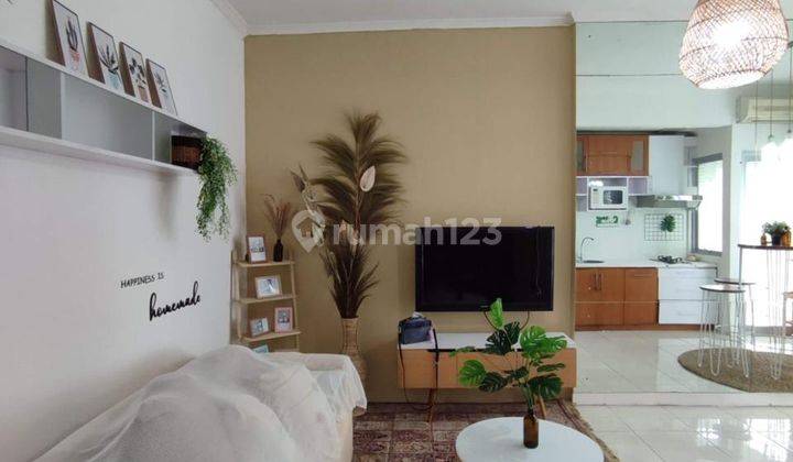 Dijual Apartement Sudirman Park 2BR Full Furnished View Selatan 2