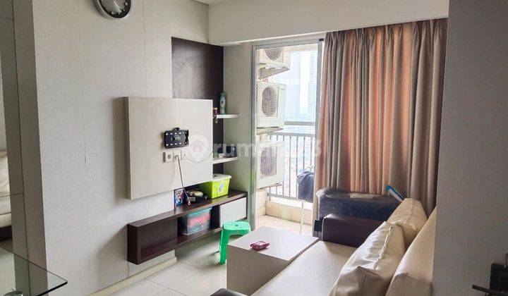 Jual Apartemen Cosmo Terrace 2 Bedroom Lantai Sedang Furnished 1