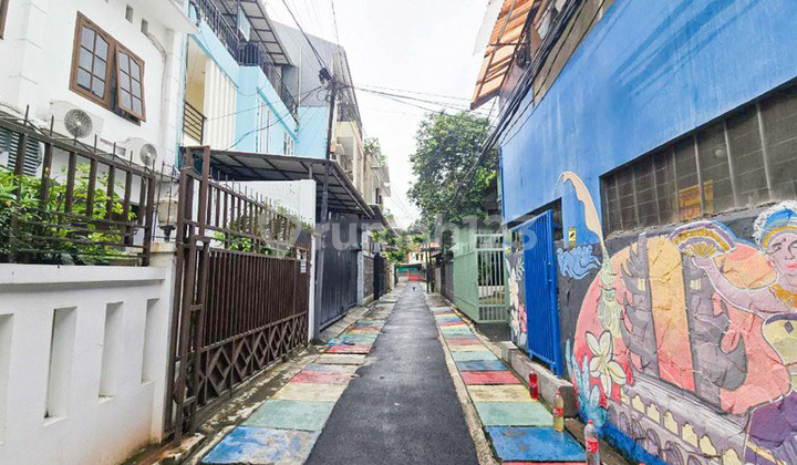 House + Boarding House for Sale in Bendungan Hilir, Central Jakarta, Strategic Location 2