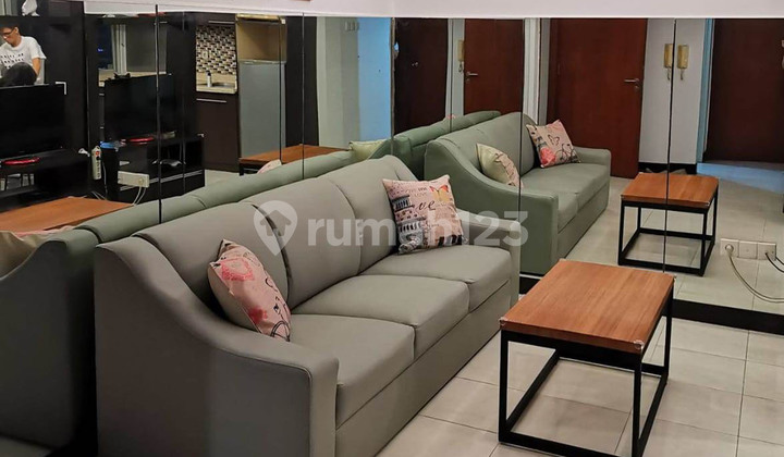 Jual Apartemen Sudirman Park 2 Bedroom Lantai Sedang Furnished Jual Apartemen Sudirman Park 2 Bedroom Lantai Sedang Furnished
