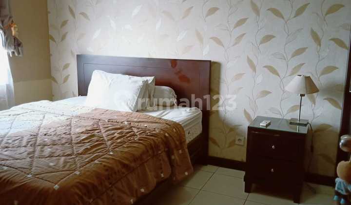 Sewa Apartemen Sudirman Park 2 Bedroom Lantai Sedang Furnished 2