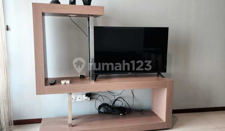 Jual Apartemen Thamrin Residence 2 Bedroom Lantai Sedang 2