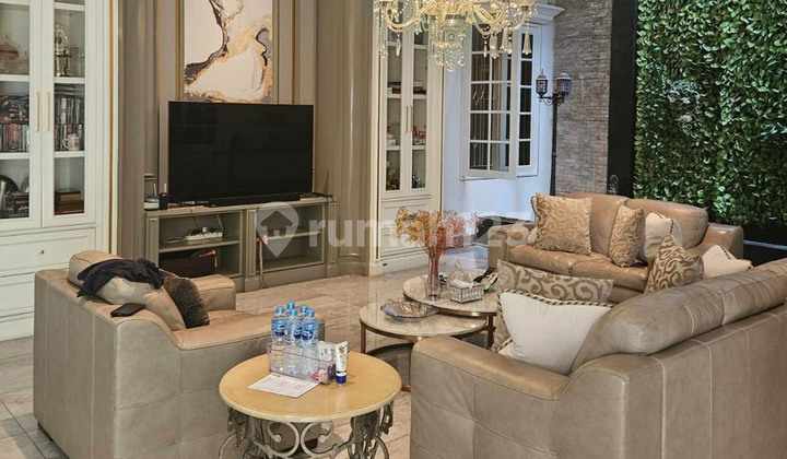 Dijual Rumah Mewah di Menteng Sutan Syahrir Semi Furnished