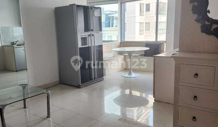 Jual Apartemen Sudirman Park 3 BR Semi Furnished Bagus 2