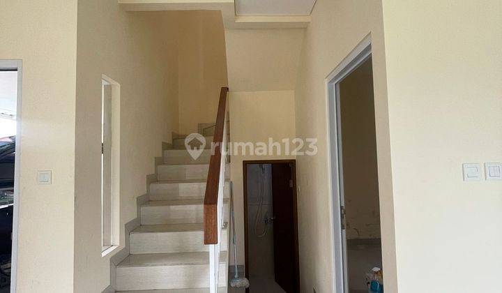 Rumah Kontrakan 2 Lantai Bagus Unfurnished SHM di Cibuluh Bogor, Bogor 2