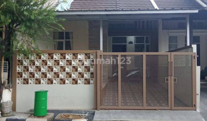 Rumah Bagus Unfurnished SHM di Bukit Cimanggu City, Bogor 1