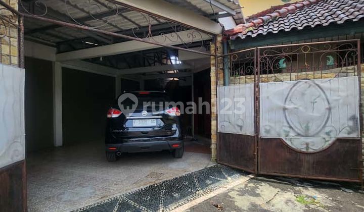 Nice House Unfurnished Freehold Title East Bogor, Bogor