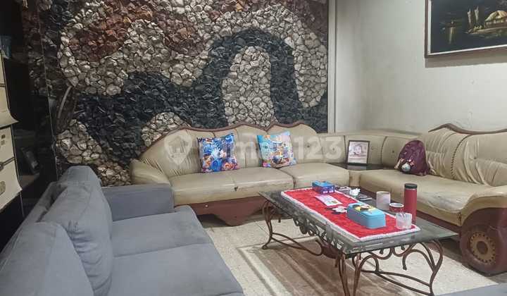 Dijual Rumah Tua Hitung Tanah Di Rawamangun Jakarta Timur 