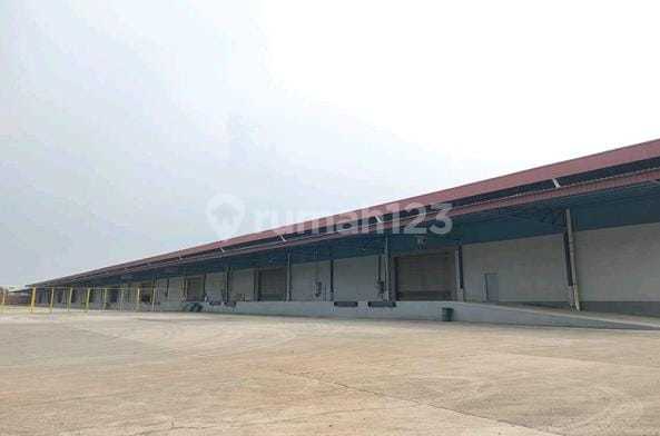 Warehouse for Rent at Marunda Center