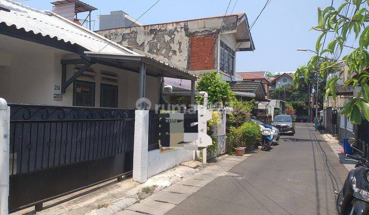 Dijual rumah di kp ambon 
Jakarta timur  2