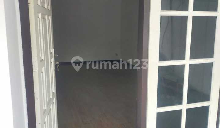 Dijual Rumah di Galaxy (Tidak Cluster) Bekasi Selatan 2