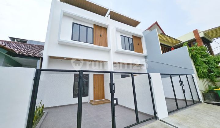 Di Jual Rumah Baru Harapan Indah Depan Kota Bekasi