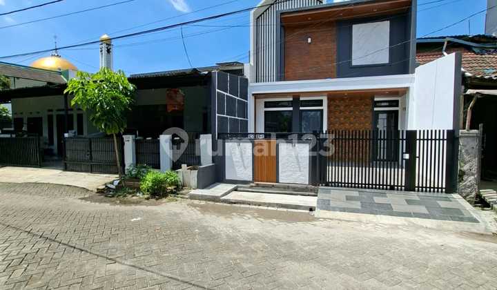 Dijual Rumah Graha Harapan Dua Lantai