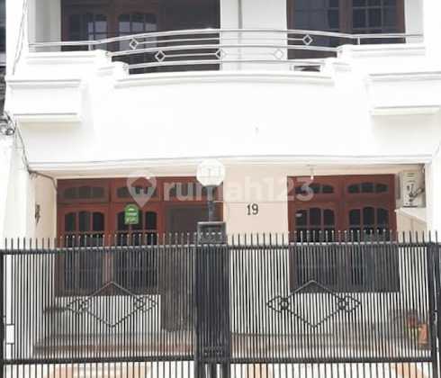 Disewakan Rumah Janur Asri Kelapa Gading Jakarta Utara