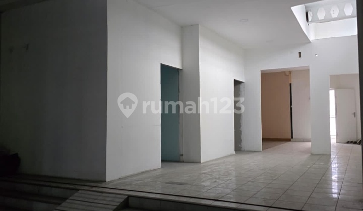 Ruko 3 Lantai.dan.strategis Di.mainroad Cihampelas 1