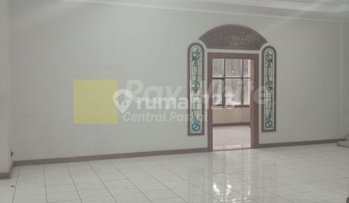 Office and Warehouse on Mainroad Ciateul, Bandung City