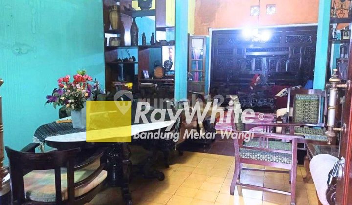 Rumah di Mainroad Cikutra Bandung Lokasi Strategis