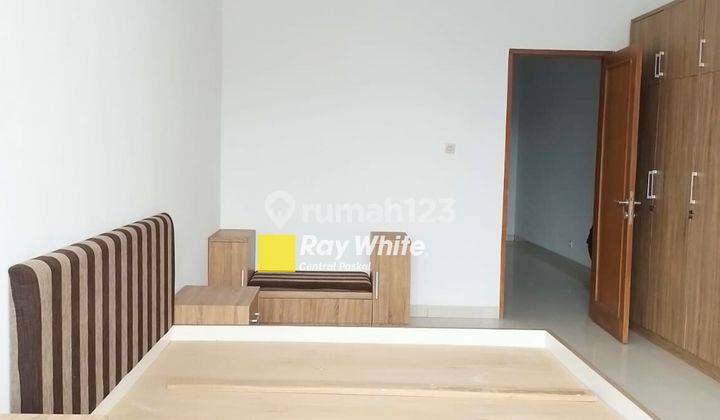 Rumah 2 Lantai Furnished Dan Siap Huni di Kembar Timur Kota Bandung 2