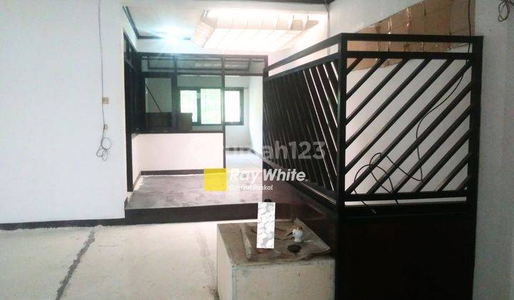 Rumah Eks Kantor 2 Lantai di Mainroad Kebonjati Kota Bandung 1