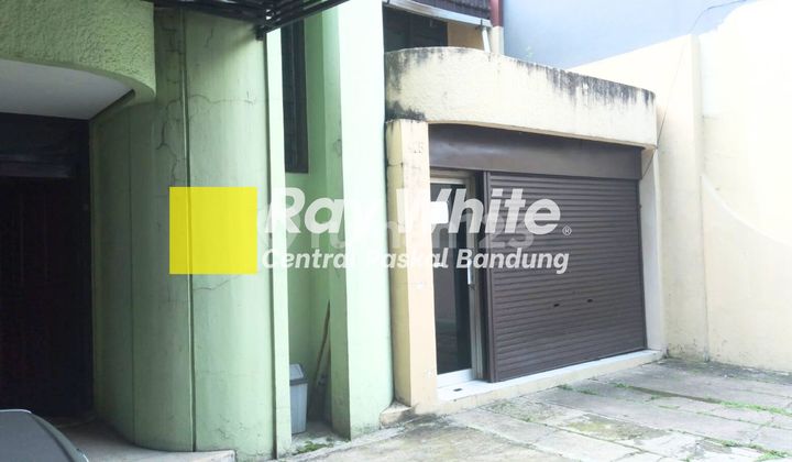 Comfortable House on Dago Main Road, Bandung City 2