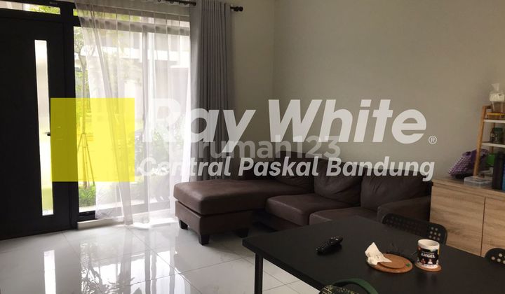 Rumah di Tatar Tarubhawana Kota Baru Parahyangan