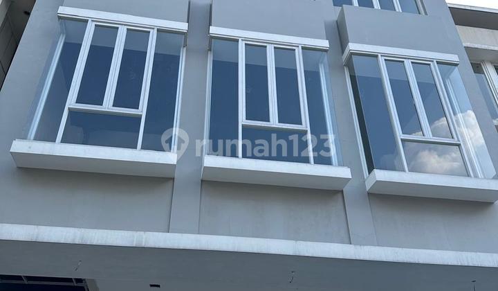New Building Business Space Mainroad Buah Batu