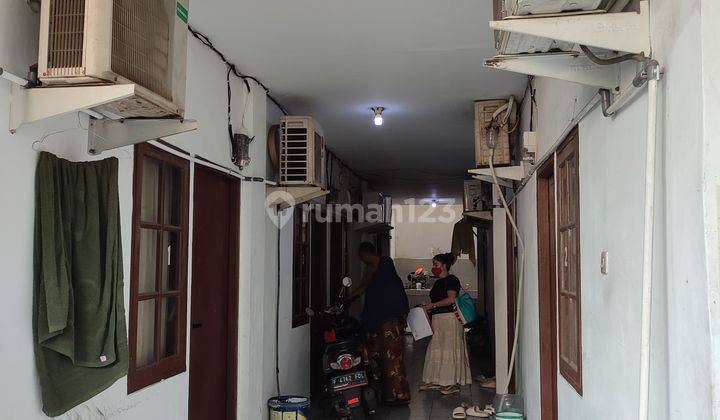 Kost kostan di Jalan gg H Muala palmerah jakarta barat 2,5 Lantai SHM 2