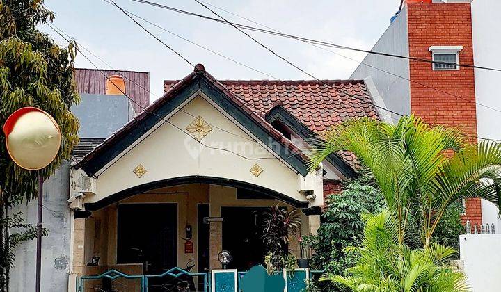 Dijual Cepat Rumah di Area Villa Melati Mas, di Kawasan Serpong 1