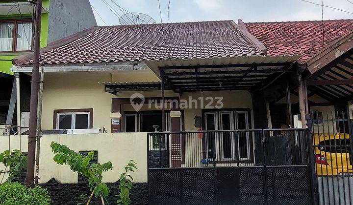 Dijual Cepat Rumah di Area Villa Melati Mas, di Kawasan Serpong 1