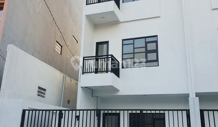 Dijual Ruko Jelambar Dekat Pasar Kaget, Di Kawasan Jakbar