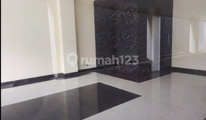Dijual Gedung di Menteng Siap Beroperasional