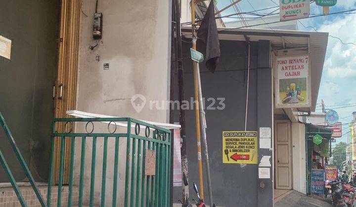JUAL RUKO 3 LANTAI ZONA BISNIS HOOK DI PADEMANGAN 2