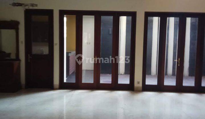 JUAL RUMAH MEWAH KEBAYORAN KOMPLEK ELIT DEKAT SCBD 2