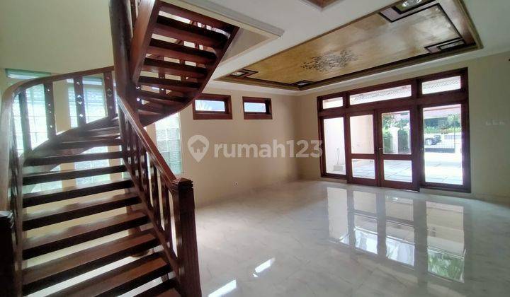 LP003 Sewa Rumah Luas Utk Hunian/Komersil 10Br Jalan Raya  1