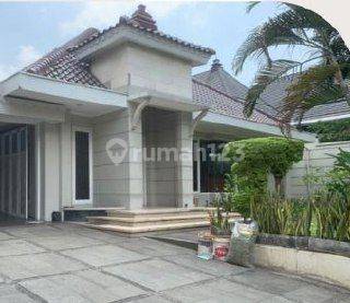 Lm0016 Rumah Besar Kamar Banyak Dekat Taman Suropati  1