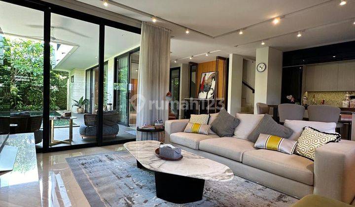 Lk0056 Rumah Kemang Luxury Spec Istimewa Strategis  1