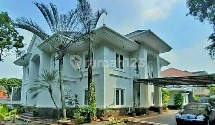 Dijual Rumah Mewah Elit di Kebayoran Baru Lokasi Dekat Senayan