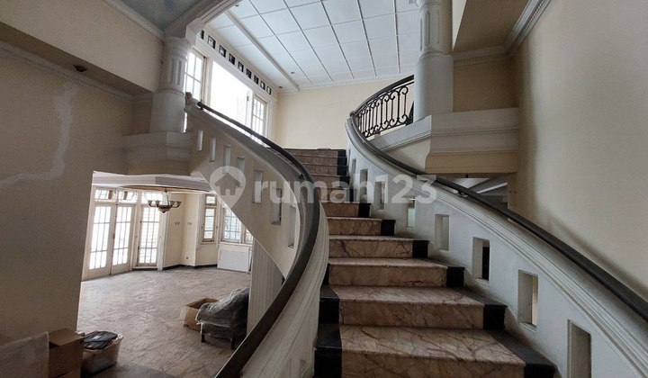 Dijual Rumah Mewah di Pondok Indah Jakarta Selatan Lokasi Nyaman 2