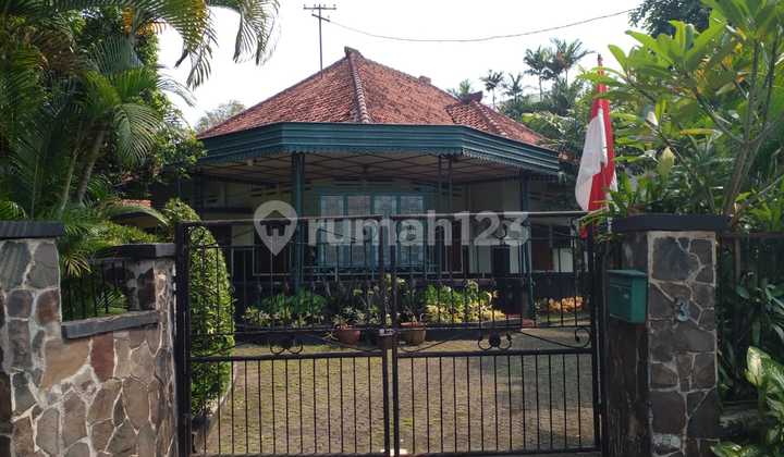 Dijual Rumah di Menteng Lokasi Sangat Strategis 1