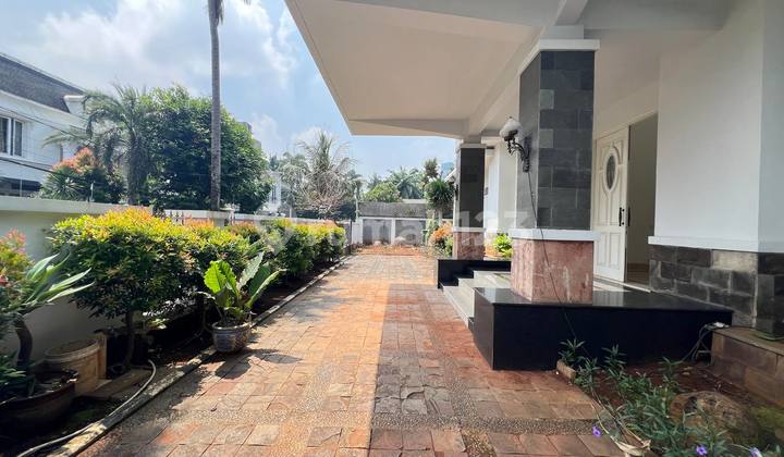 SEWA RUMAH MEWAH KUNINGAN COCOK UNTUK EMBASSY/EXPART BANYAK KAMAR 2