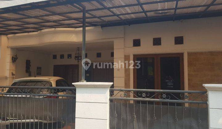 Dijual Rumah Cocok Untuk kost-kostan di Menteng Lokasi Strategis 