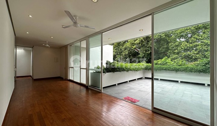 Disewakan Rumah Siap Huni SHM Kebayoran Baru Jakarta Selatan 2