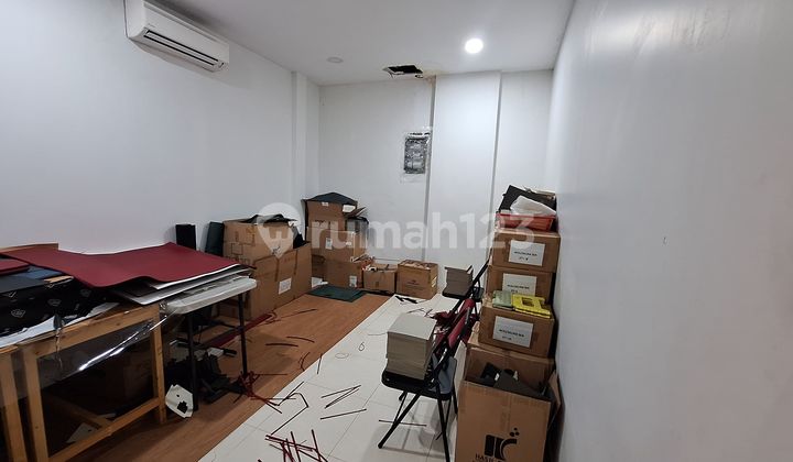 SEWA RUMAH KEBAYORAN COCOK UNTUK RESTO/KULINER, KLINIK, SHOWROOM, OFFICE, PINGGIR JALAN 2