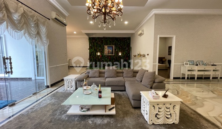 Dream House for Rent in Menteng, Central Jakarta – Strategic & Comfortable Location Dream House for Rent in Menteng, Central Jakarta – Strategic & Comfortable Location