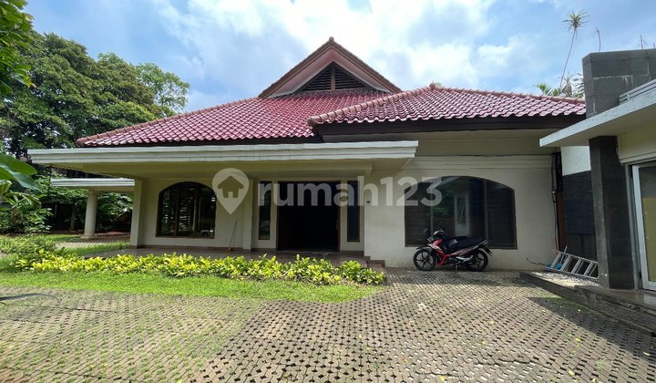 Dream Home for Sale in Menteng, Central Jakarta – Strategic & Comfortable Location 2