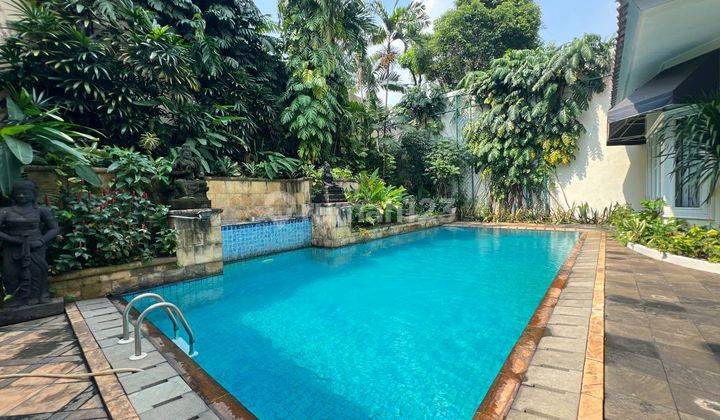 Sewa Rumah Menteng Mewah Siap Huni Area Tenang  1
