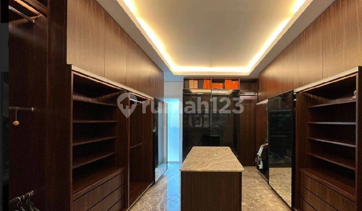 Rumah Menteng Modern Lokasi Prime Bentuk Kotak 2