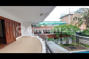 Luxury House Suitable for Embassy Silent Office Residential Many Rooms