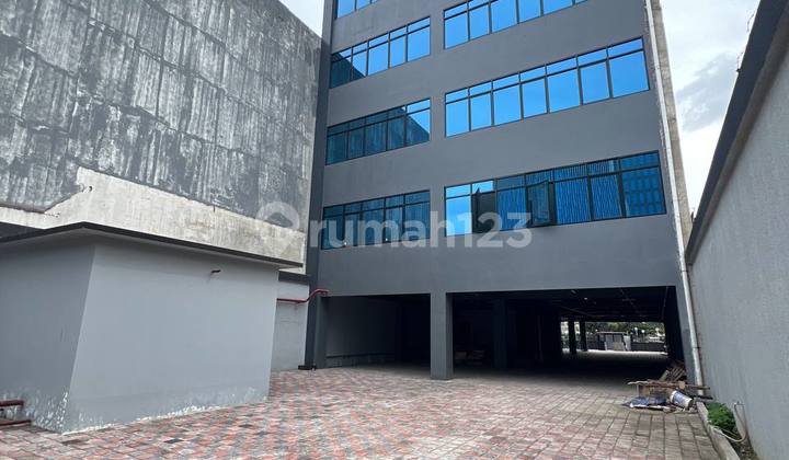 New Building Commercial Zone 6Floors+Rooftop